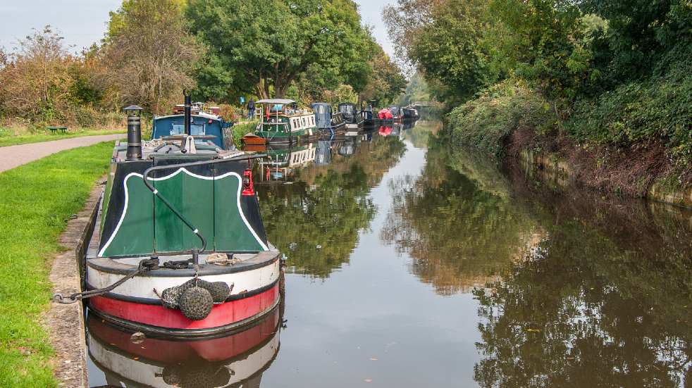 Alternatives to your favourite global holiday destinations Kennet and Avon Canal